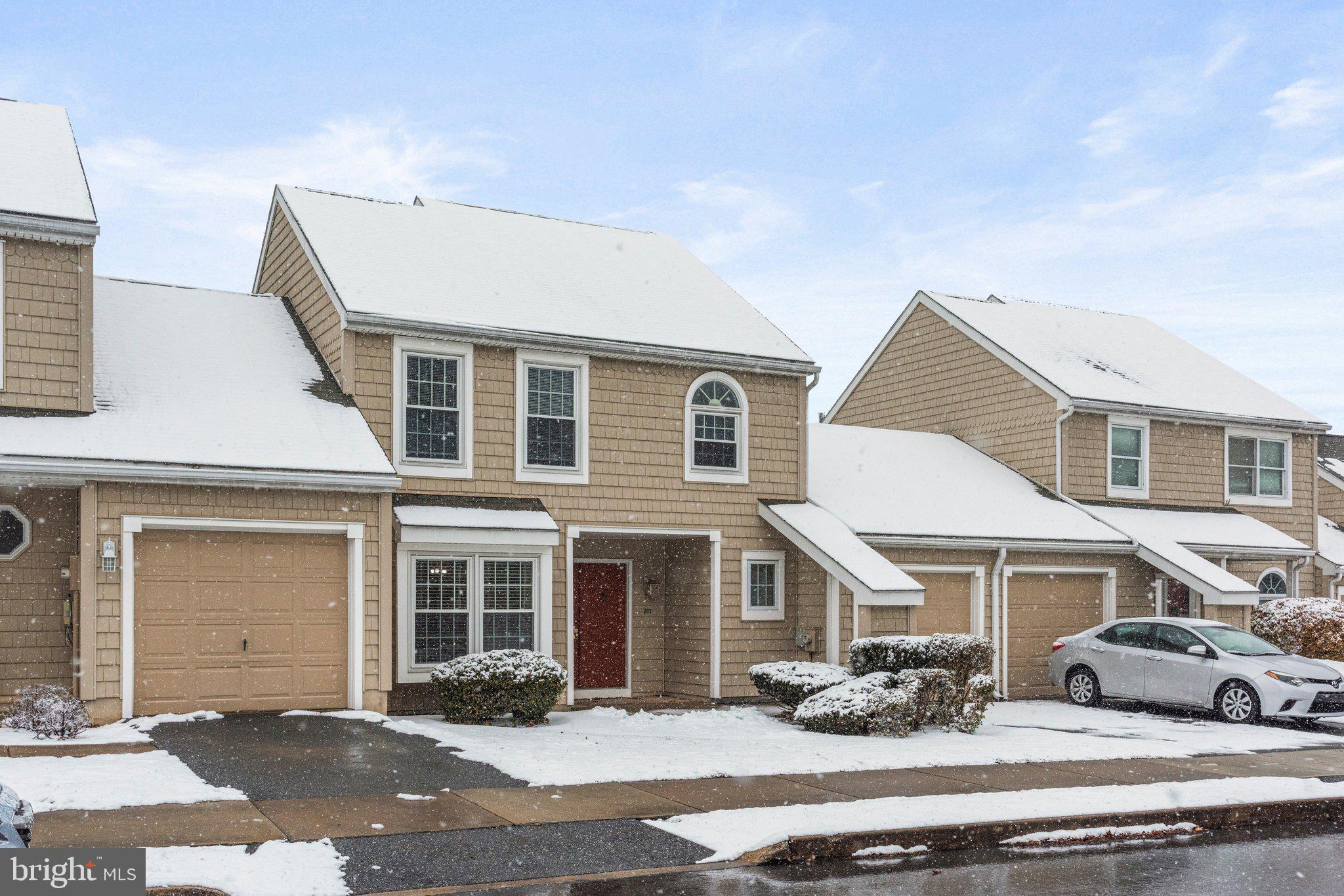 CREST OF HERSHEY - Residential Lease