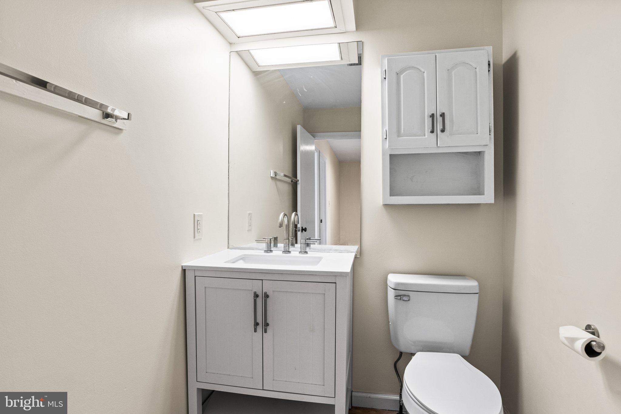 CREST OF HERSHEY - Residential Lease