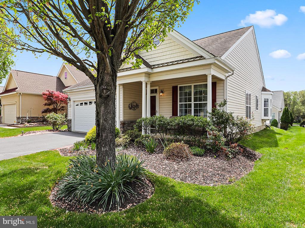 HERITAGE CR ESTS - Residential