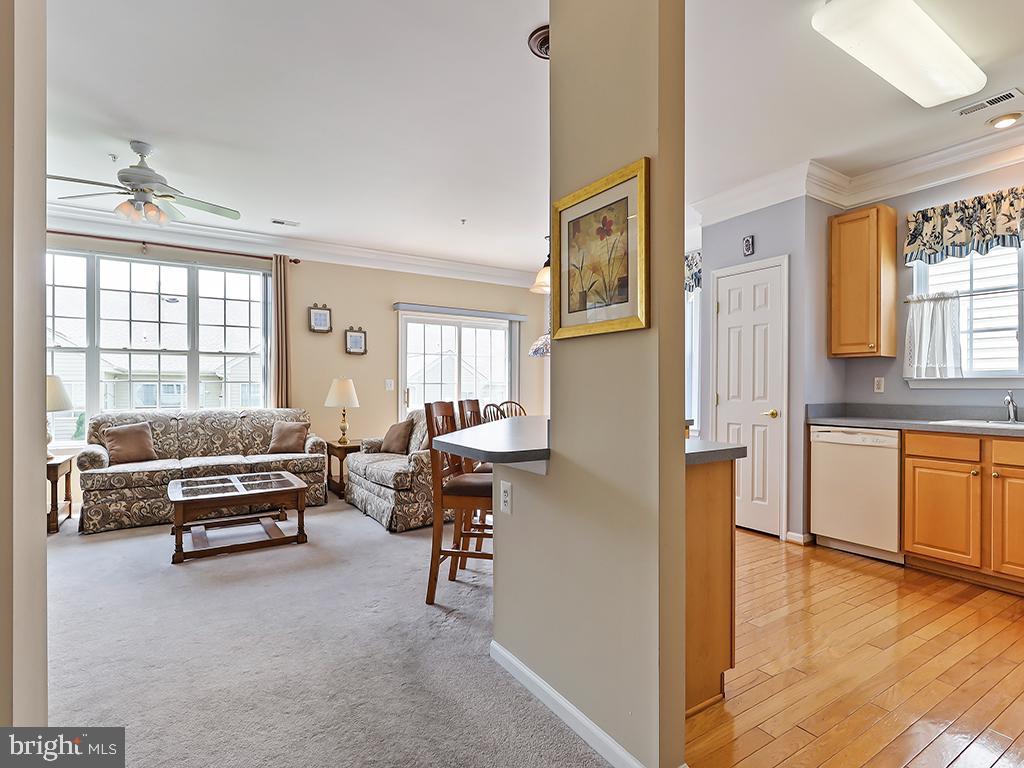 HERITAGE CR ESTS - Residential
