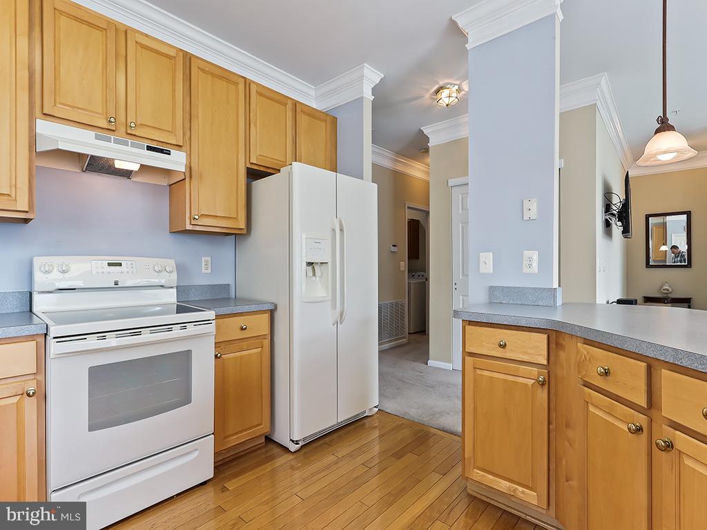 HERITAGE CR ESTS - Residential