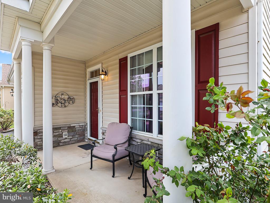 HERITAGE CR ESTS - Residential