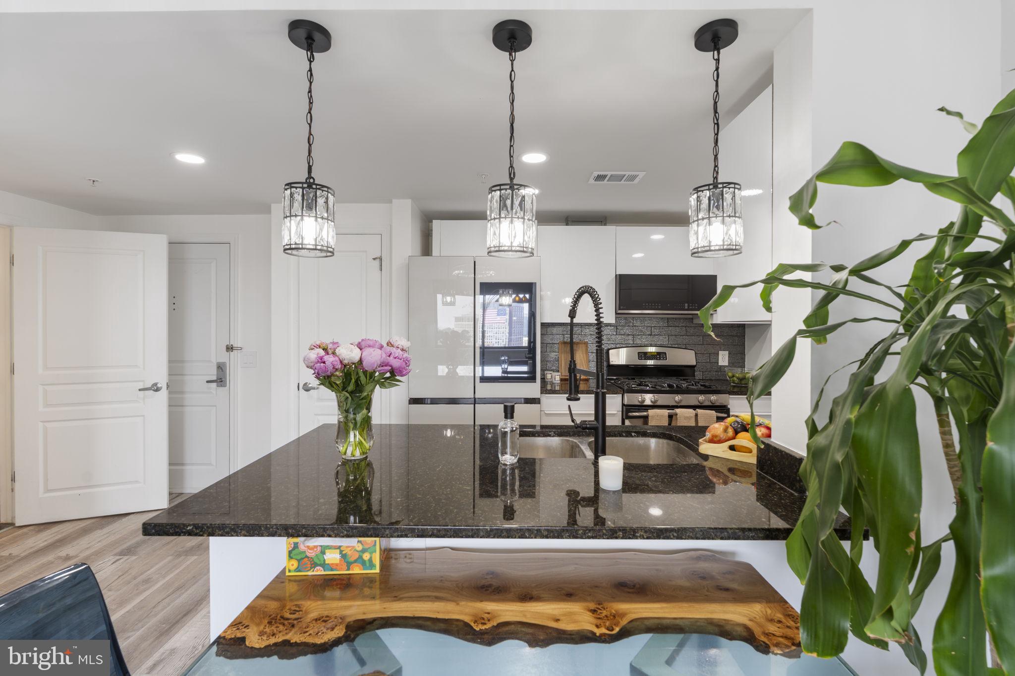 2451 MIDTOWN AVENUE 1501