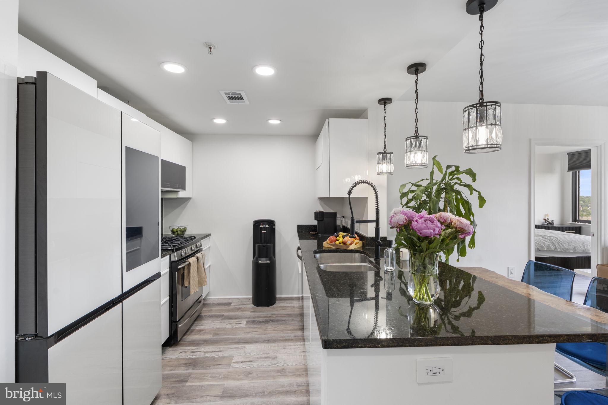 2451 MIDTOWN AVENUE 1501