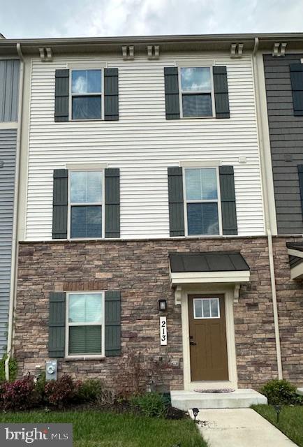 Stunning New Townhome in Prime Laurel Location – Modern Luxury Meets Everyday Convenience
First showing 7/15.
Welcome to 213 Lyons Creek Drive, a pristine and beautifully upgraded three-bedroom, two full and two half-bath townhome located in the highly coveted Patuxent Greens community—one of Laurel’s most desirable new neighborhoods.
Built less than 18 months ago, this nearly new construction offers the perfect blend of modern elegance and functionality. Step into a sun-drenched open floor plan featuring rich hardwood floors, ultra-efficient soft-glow LED recessed lighting, and bright, neutral designer paint throughout. The heart of the home is a gourmet chef’s kitchen, complete with high-end stainless steel appliances, a gas oven range, and generous cabinet space—ideal for entertaining or enjoying quiet nights in.
Upstairs, enjoy plush luxury carpeting and a spa-inspired primary bathroom with dual vanities and builder-upgraded tile selections for a touch of sophistication. Every detail has been thoughtfully curated to elevate your lifestyle.
Located just minutes from I-95, I-295, Route 1, and Route 40, this home offers effortless access to Fort Meade, NSA, BWI Airport, National Airport, Washington, D.C., Baltimore, Columbia, Laurel Hospital, and the Johns Hopkins Applied Physics Lab. Whether you're commuting for work or seeking weekend adventures, you’re perfectly positioned.
This is more than a rental—it’s your next chapter in comfort, convenience, and class.