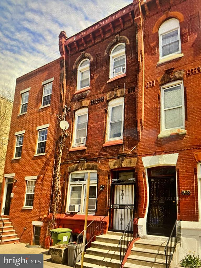 TEMPLE UNIVERSITY - Residential Lease