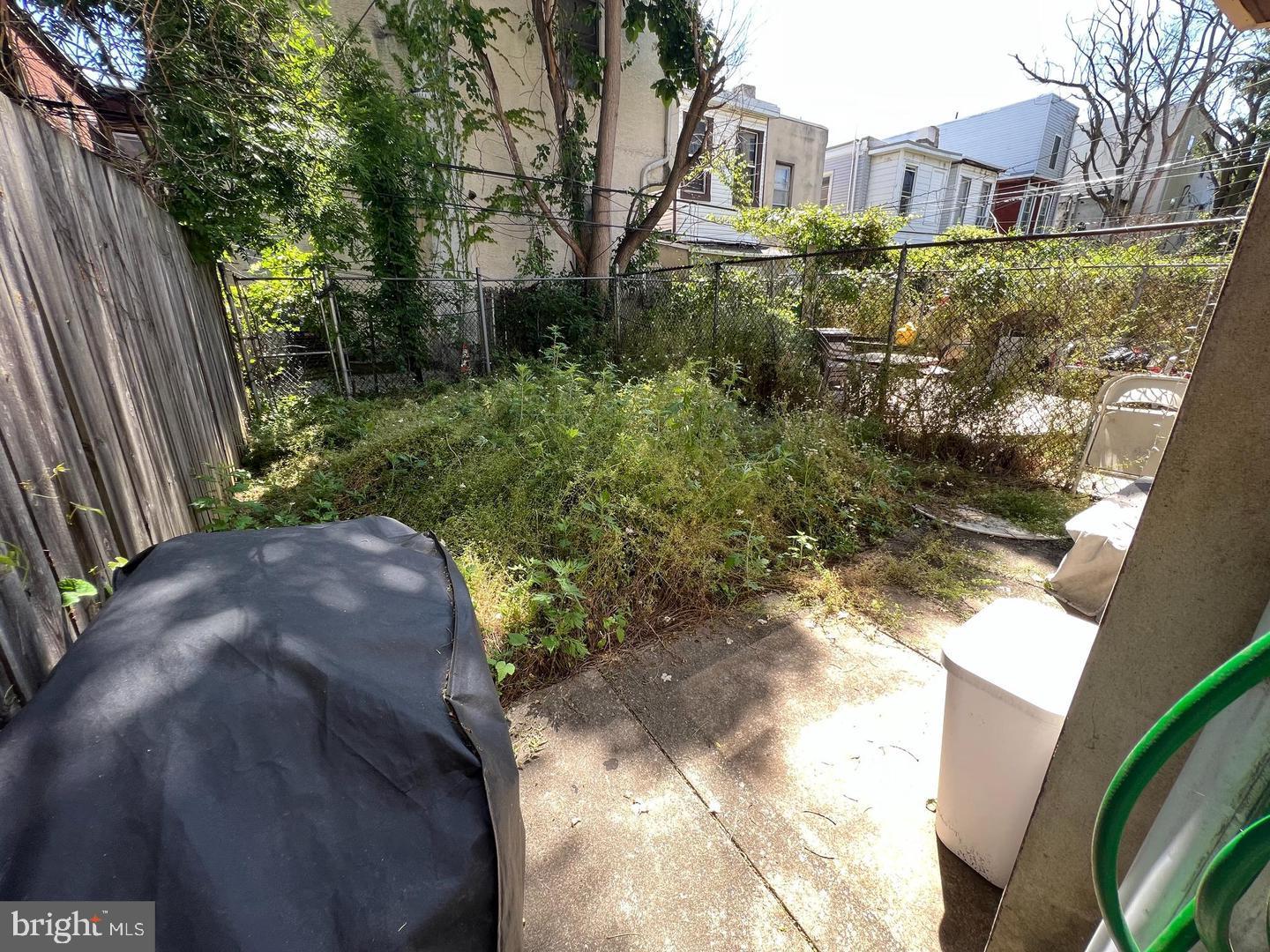 TEMPLE UNIVERSITY - Residential Lease