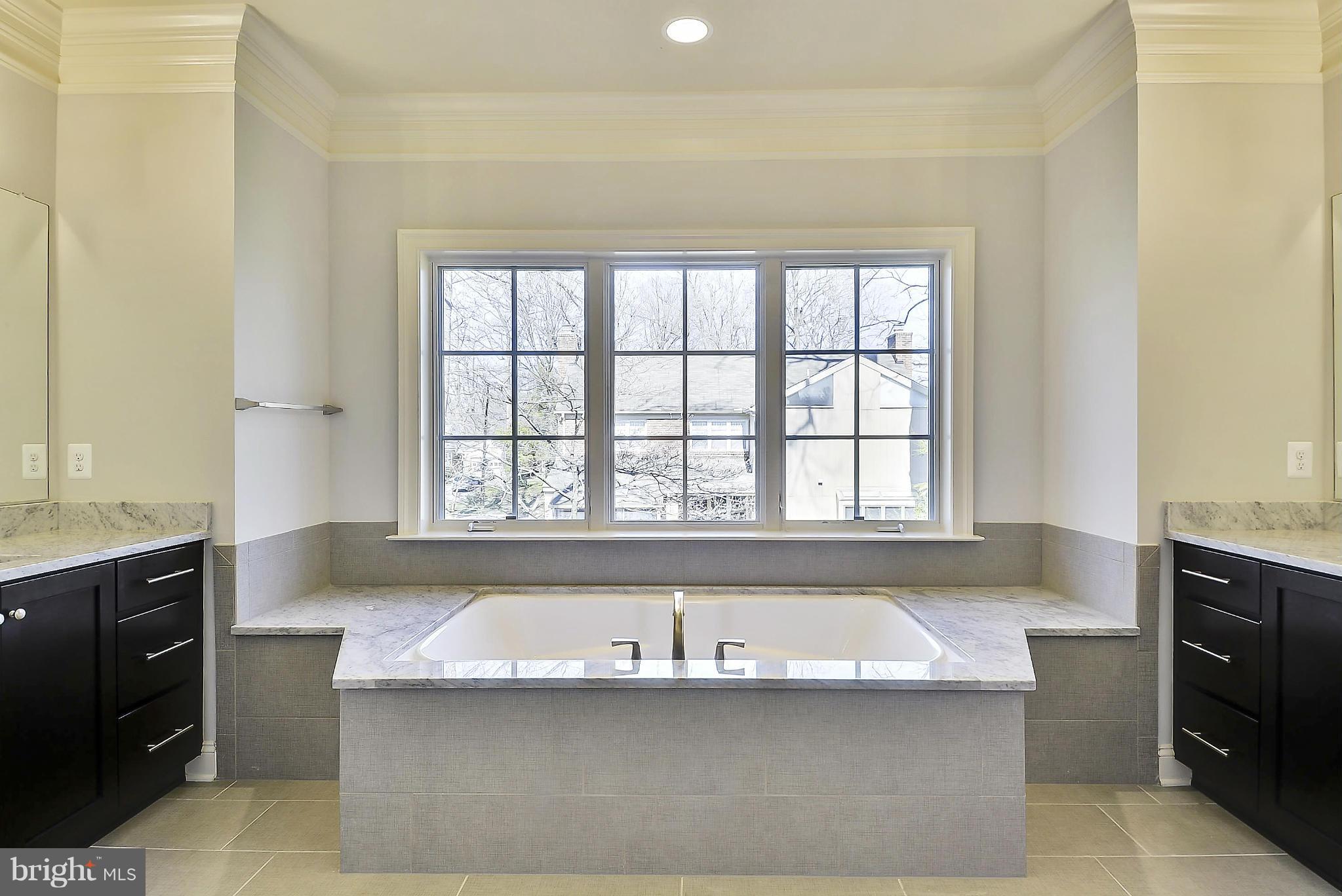 WOODHAVEN - Residential