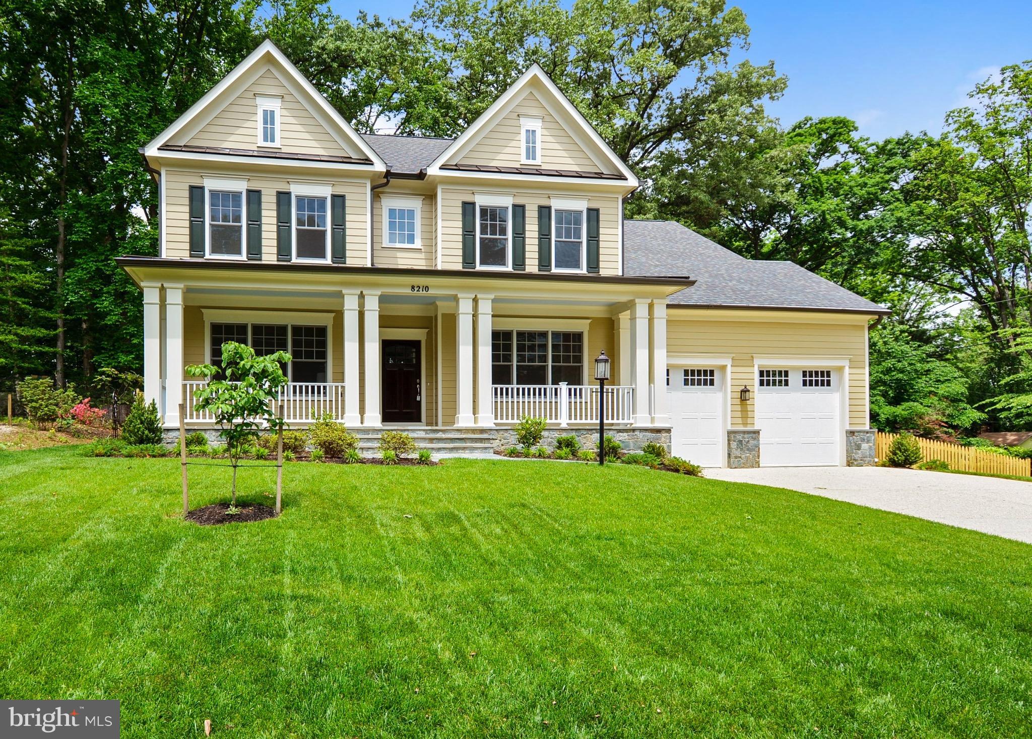 OPEN SUN 2-4PM! Gorgeous Studio Z designed home feat 10' ceilings & a light-filled, open flr plan. Generous rm sizes, incredible designer gourmet kitchen, huge walk in pantry, FR w coffered ceiling, 1st flr study, screened back porch & charming frnt porch. Mstr suite w/expansive closet & spa bath. Optional elevator. Large 1/4 acre lot, Whitman
