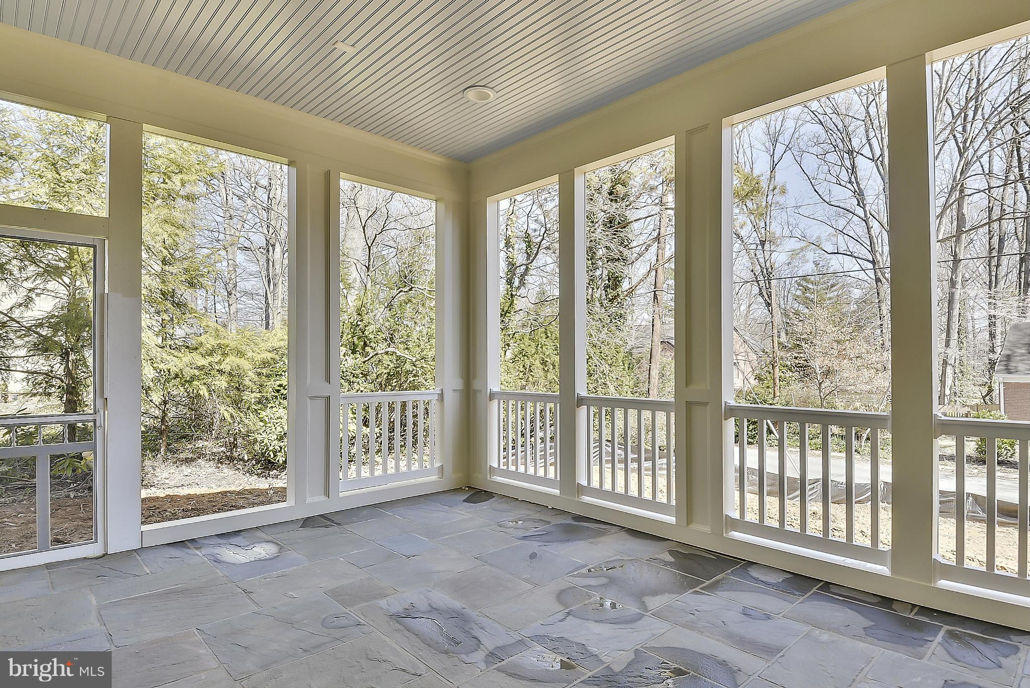 WOODHAVEN - Residential