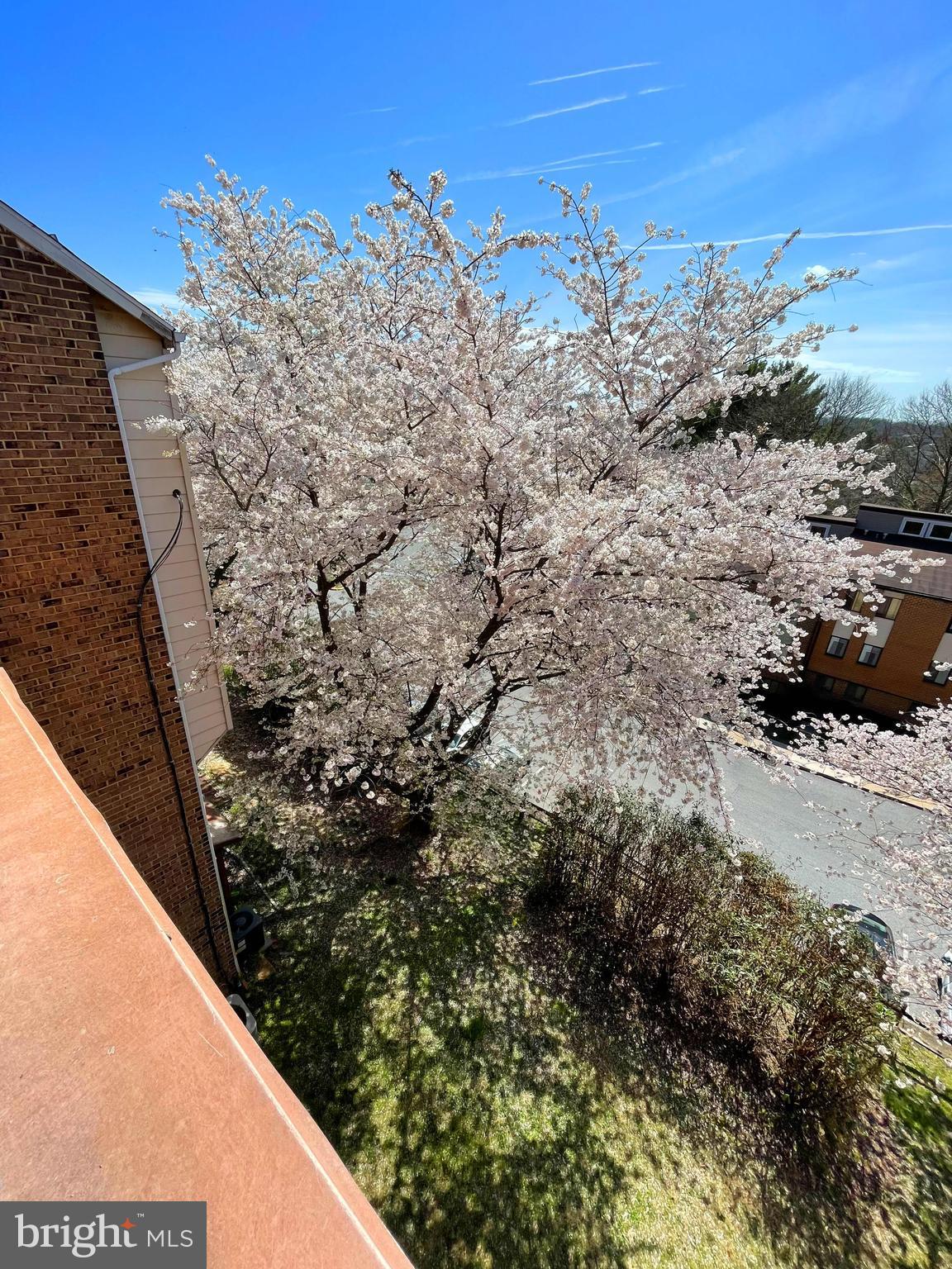 ROCKLAND RUN - Residential