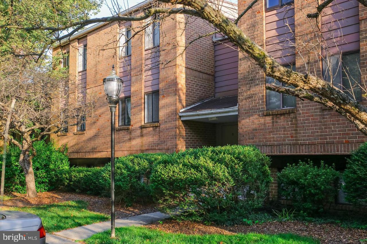 ROCKLAND RUN - Residential