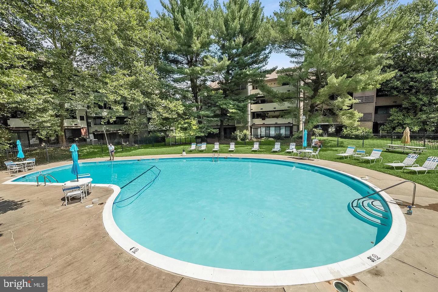 ROCKLAND RUN - Residential