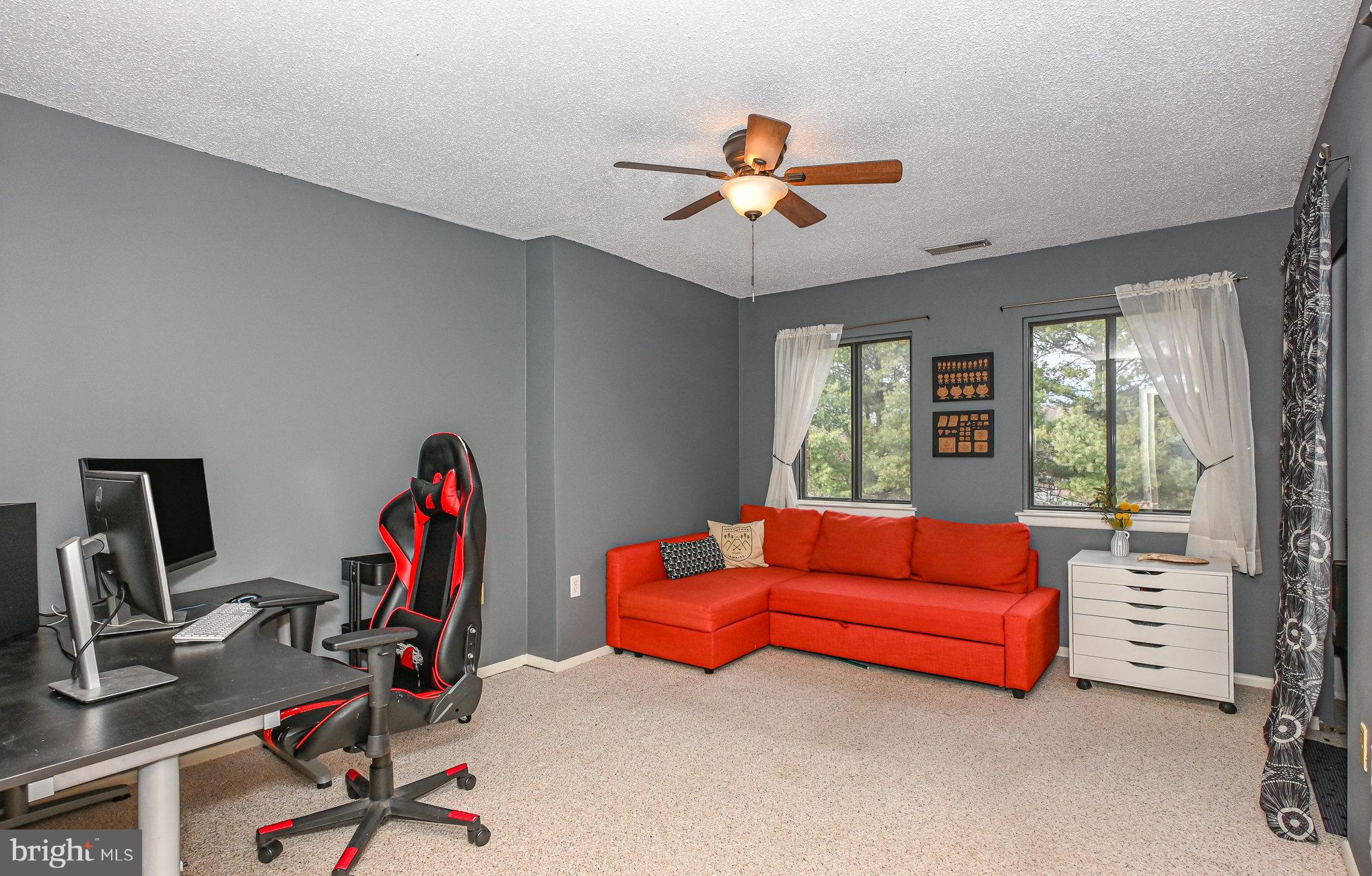 ROCKLAND RUN - Residential