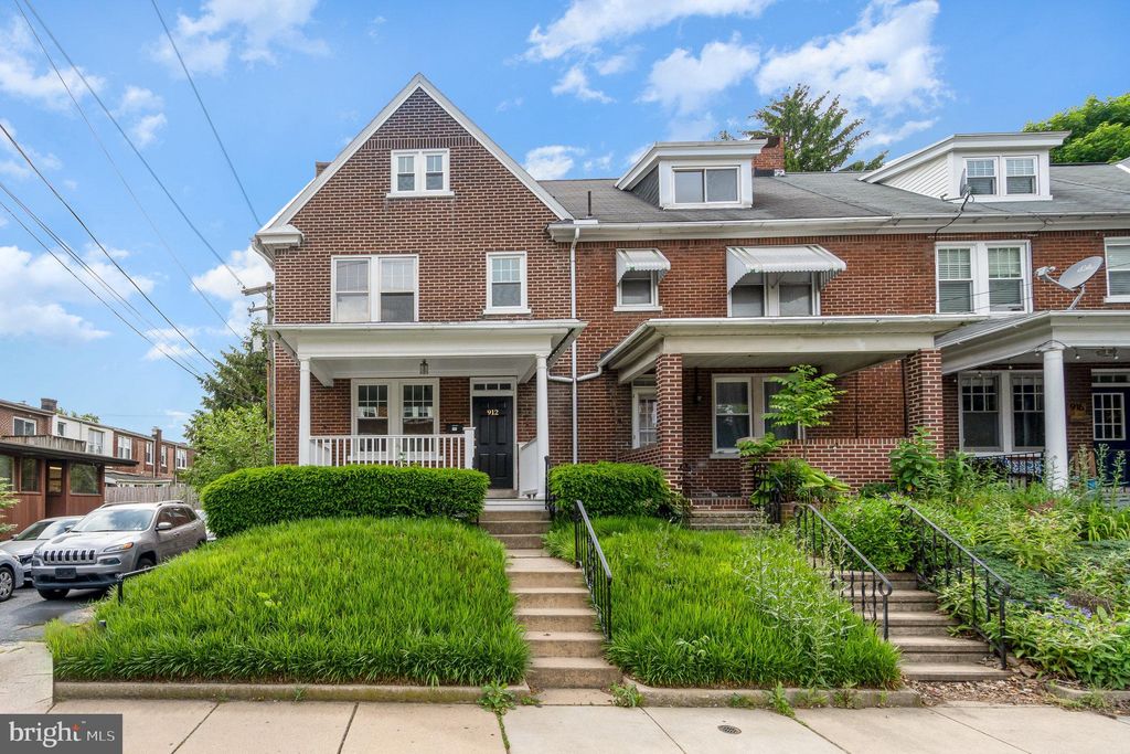 Photo of 912 N Duke Street, Lancaster, PA 17602 (MLS # PALA2051660)