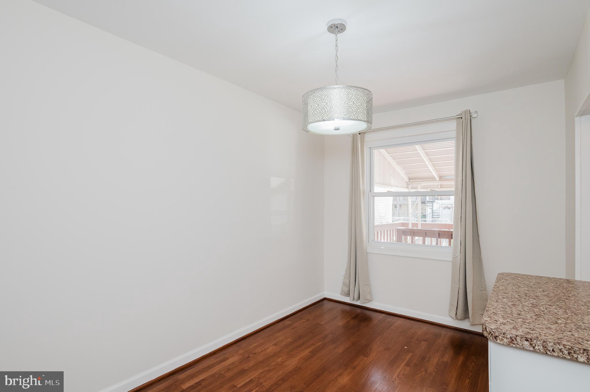 MIDDLESEX - Residential