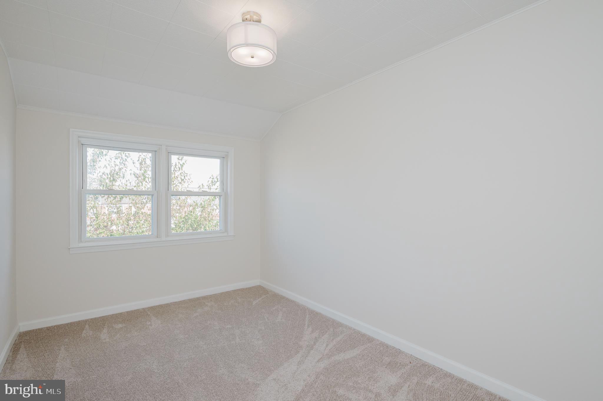 MIDDLESEX - Residential