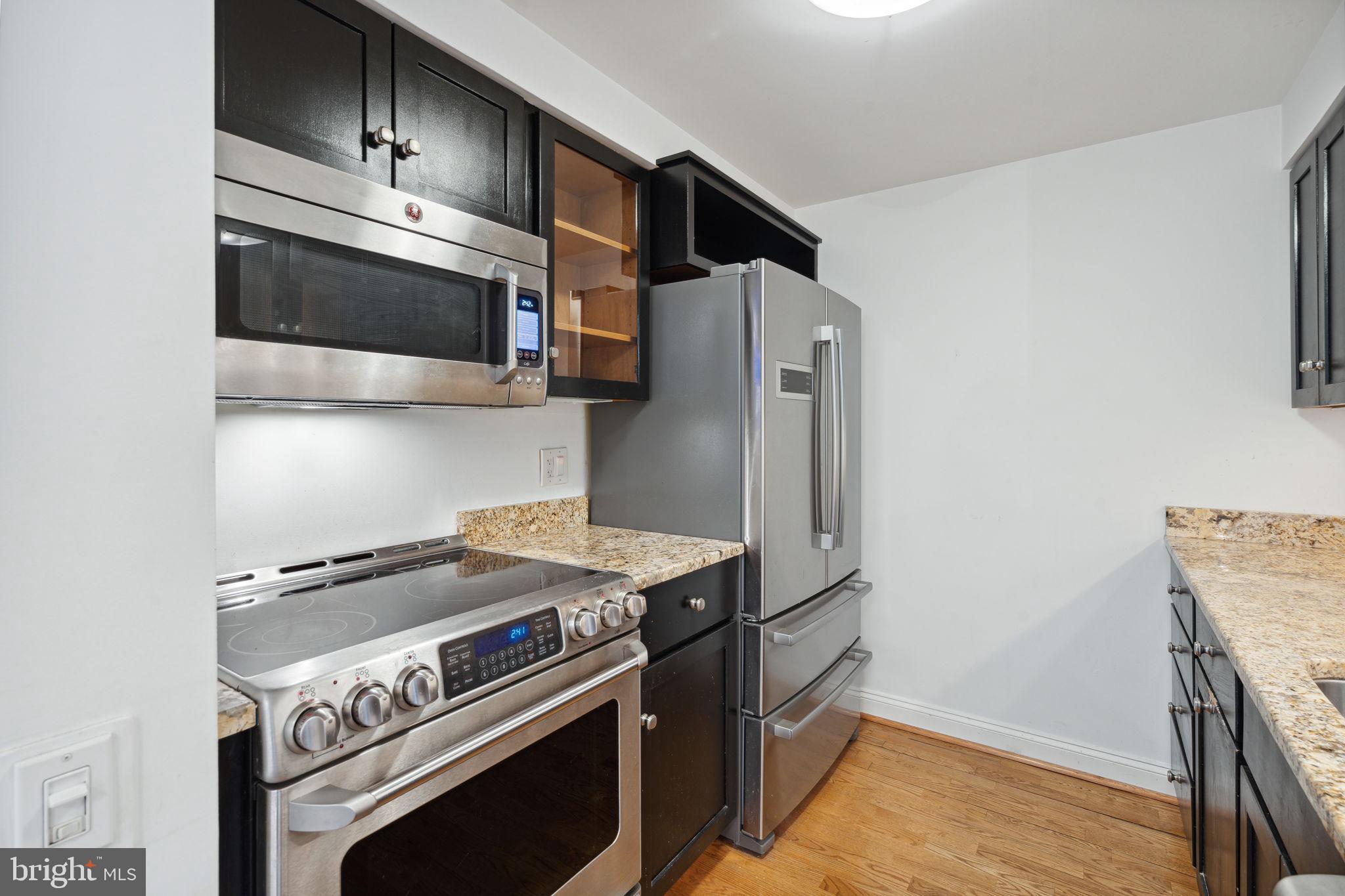 AVENUE OF THE ARTS - Residential