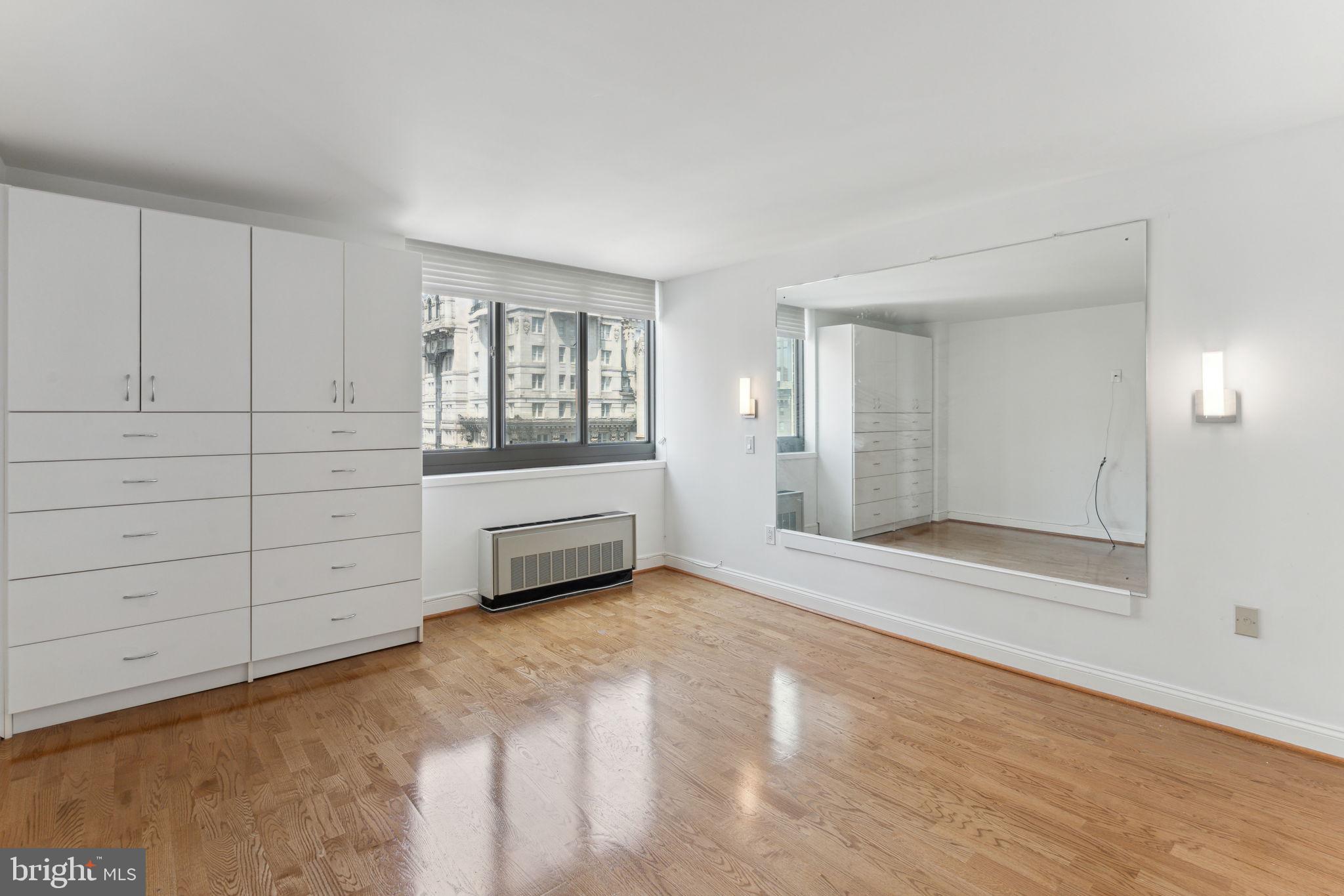 AVENUE OF THE ARTS - Residential