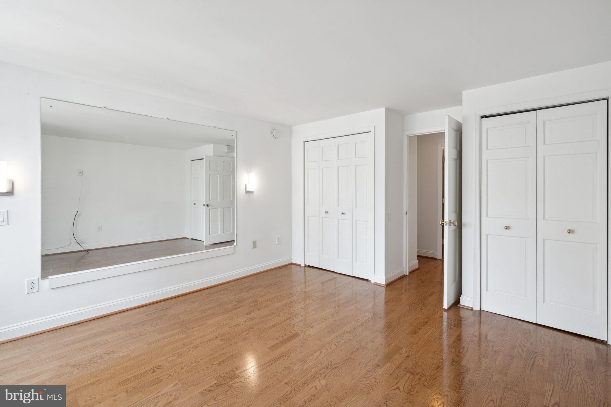 AVENUE OF THE ARTS - Residential