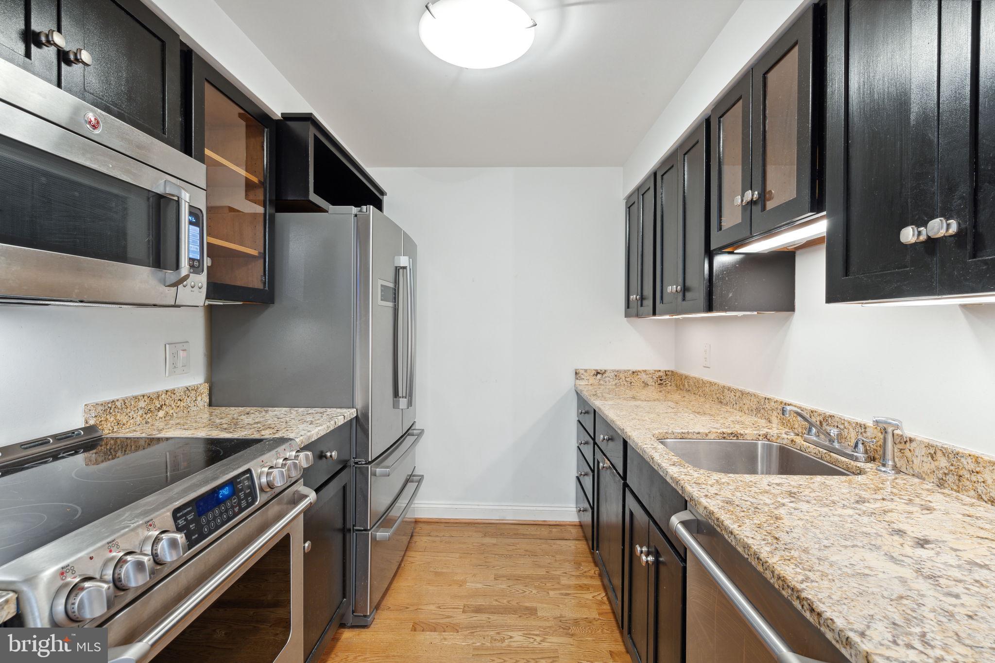 AVENUE OF THE ARTS - Residential