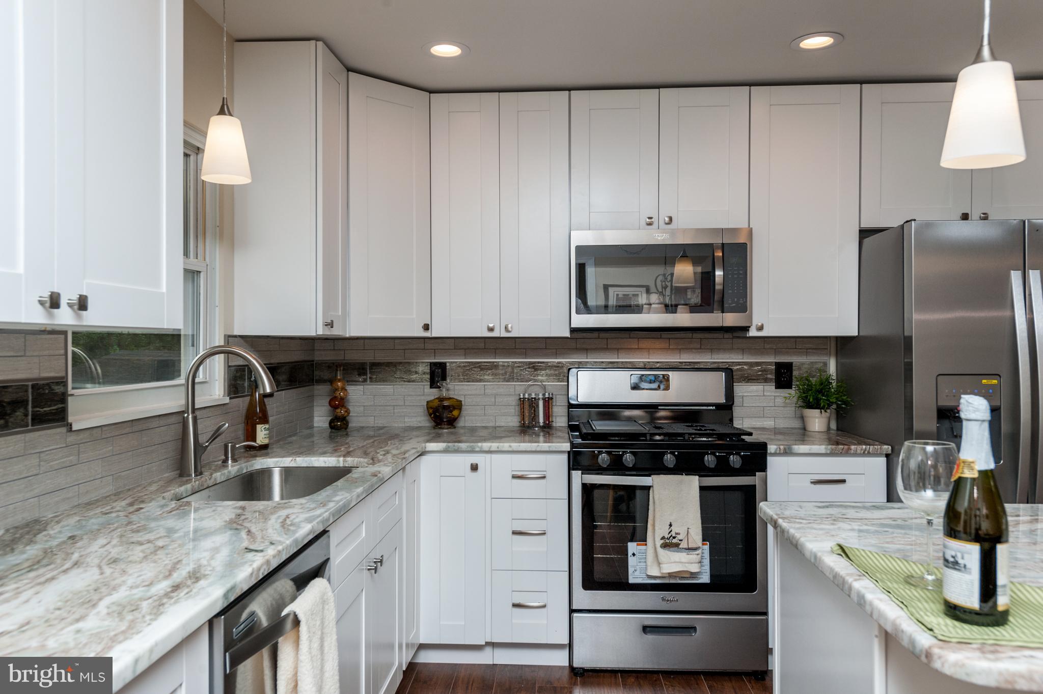 SUBURBIA - Residential