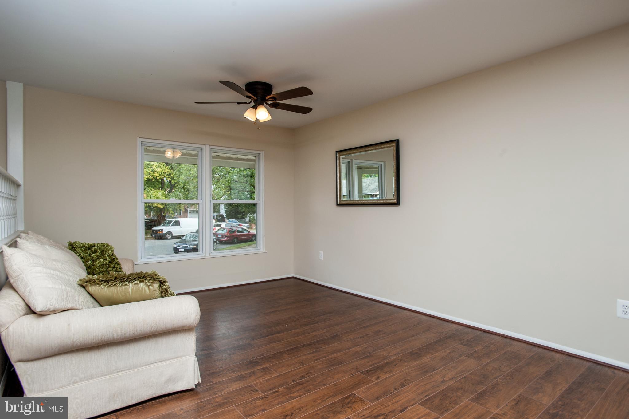 SUBURBIA - Residential