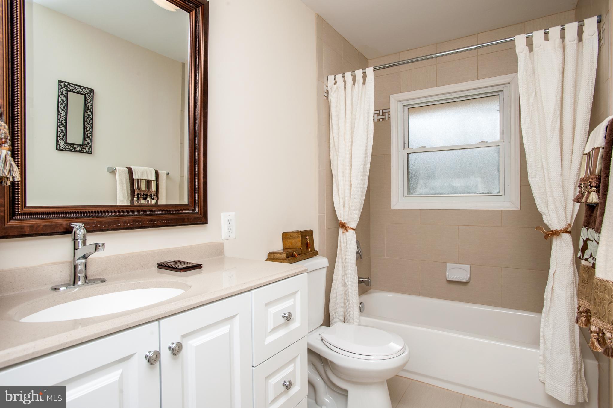 SUBURBIA - Residential