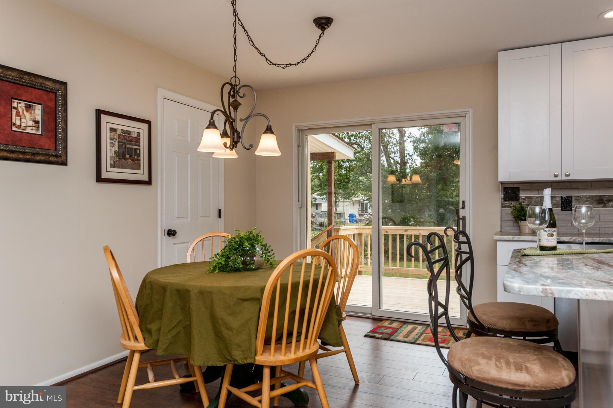 SUBURBIA - Residential