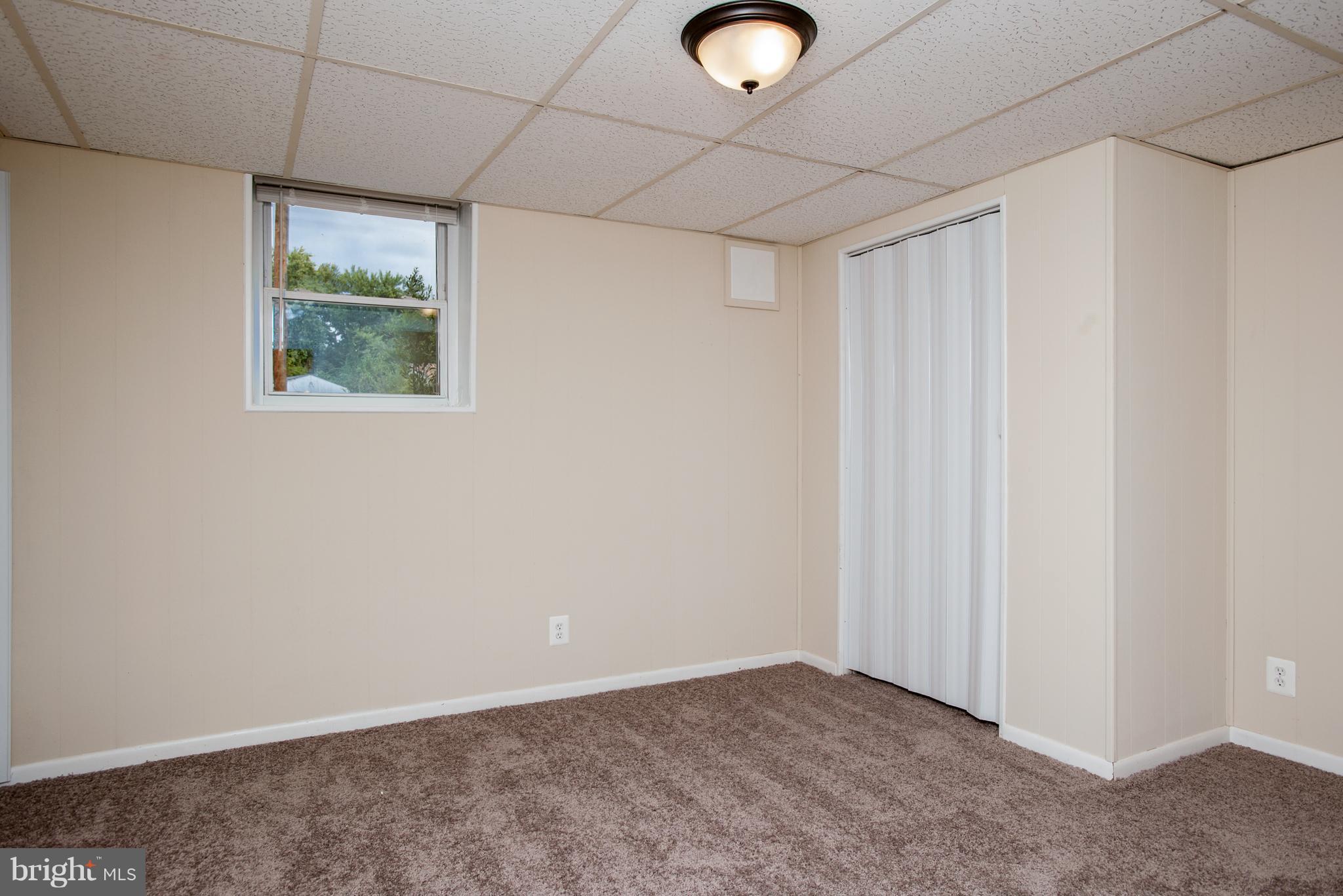 SUBURBIA - Residential