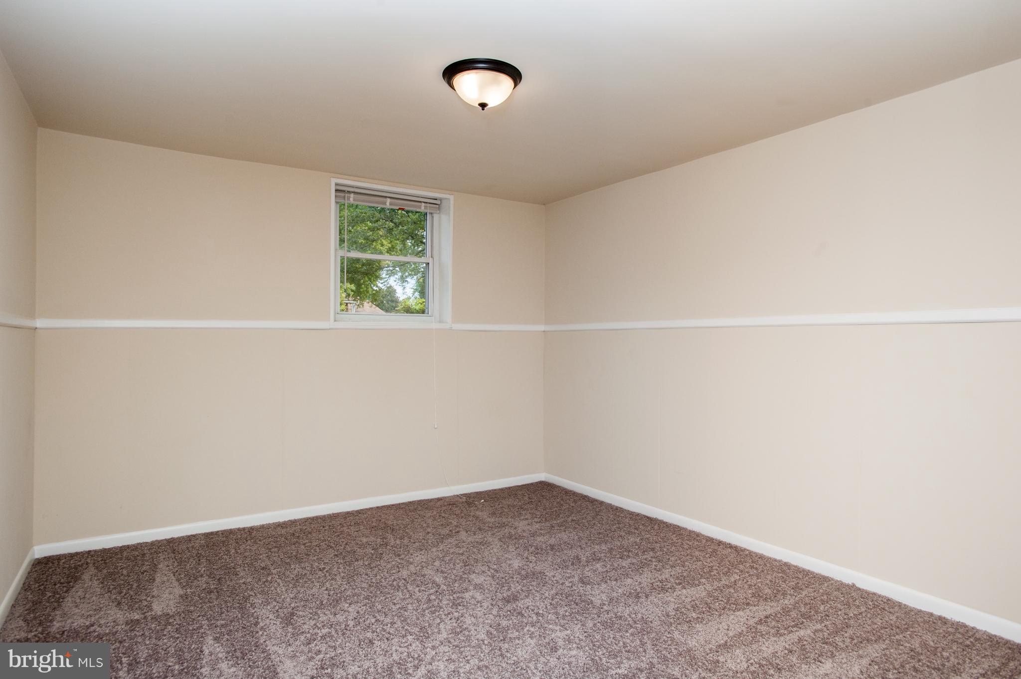 SUBURBIA - Residential