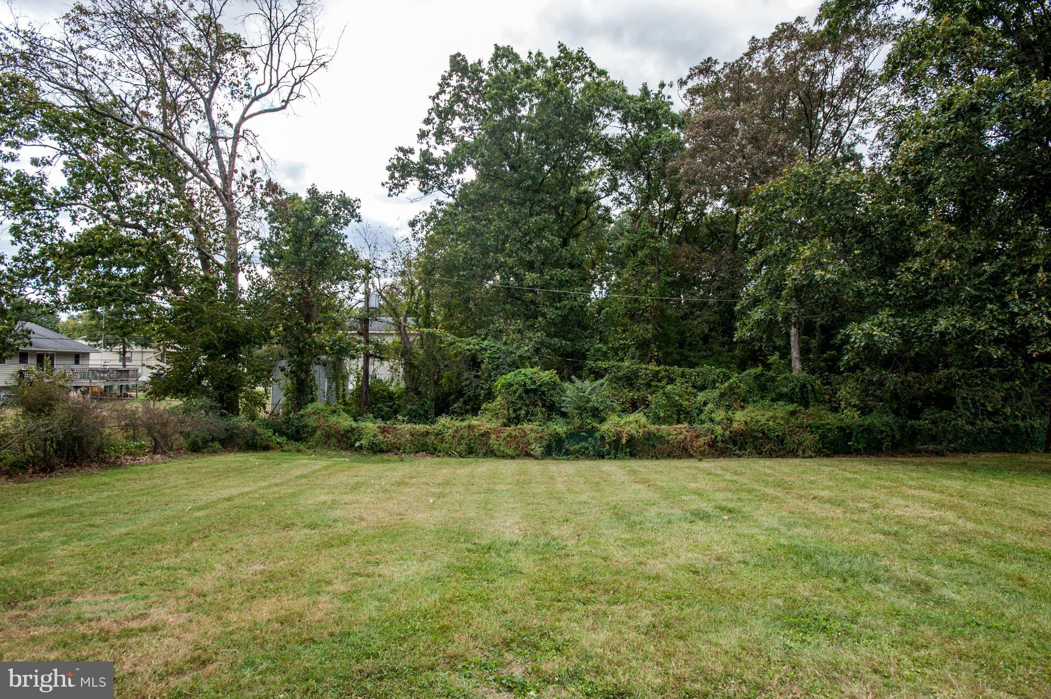 SUBURBIA - Residential