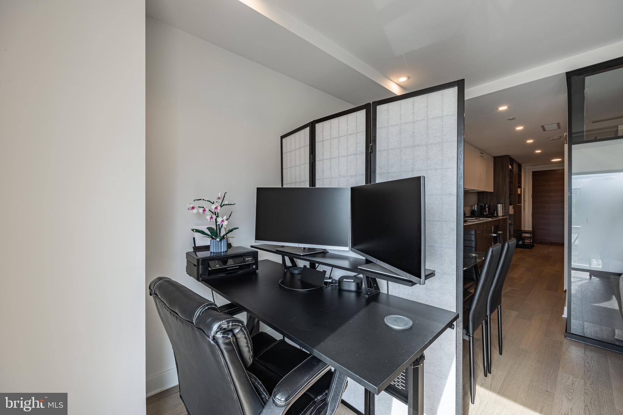 NAVY YARD - Residential Lease