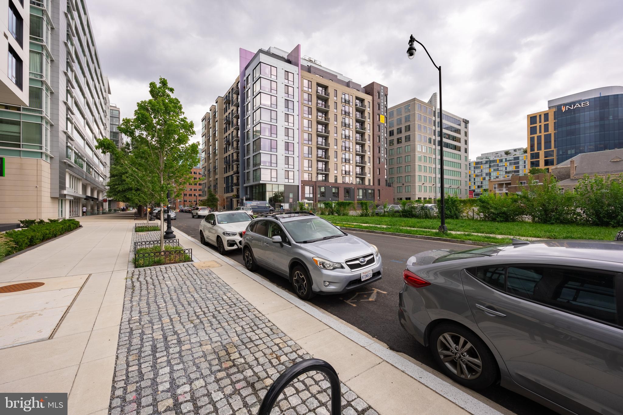 NAVY YARD - Residential Lease