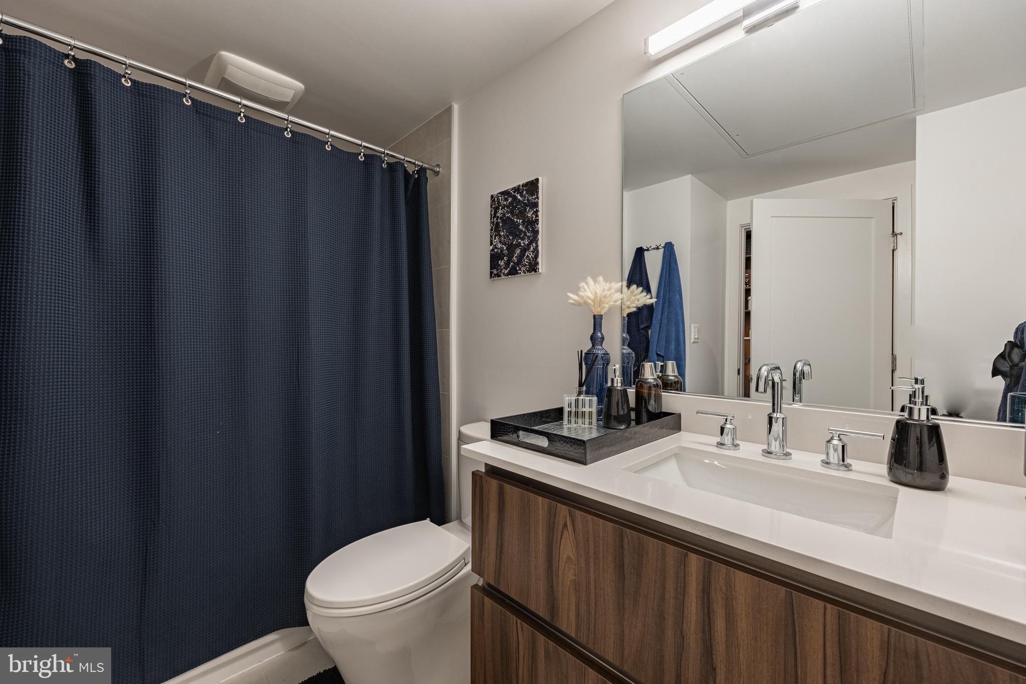 NAVY YARD - Residential Lease