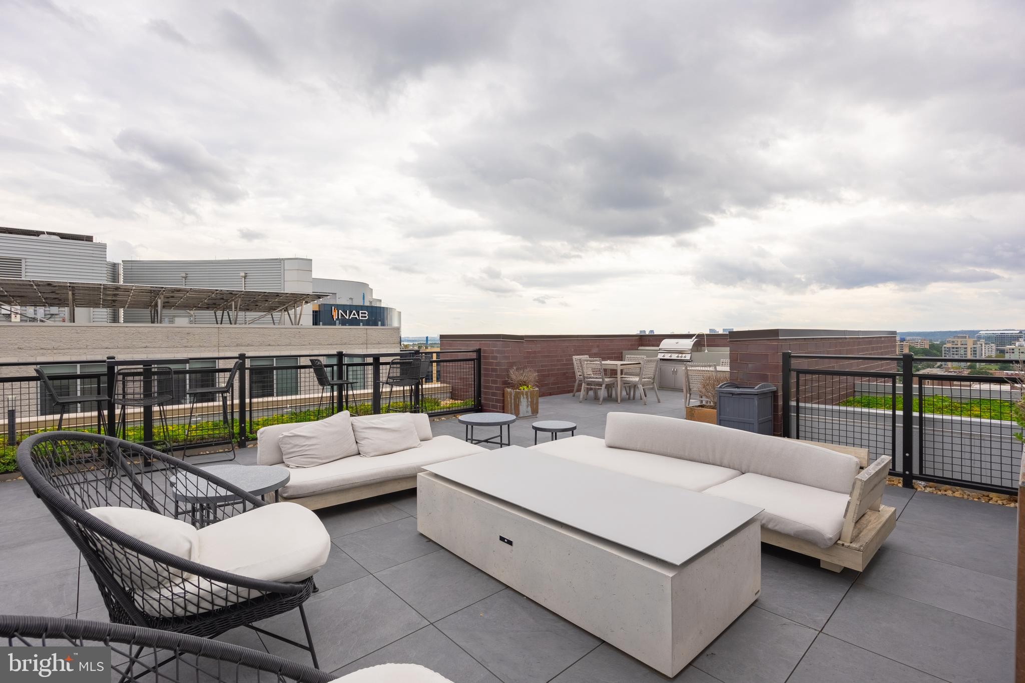 NAVY YARD - Residential Lease