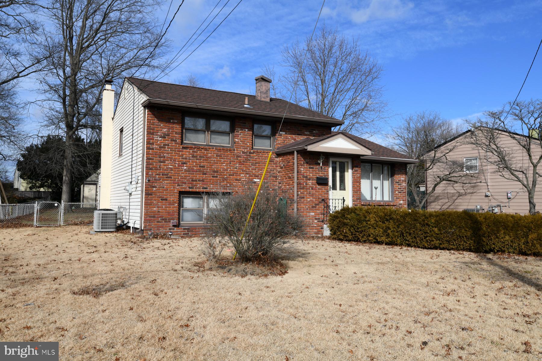 592 COLLEGE BOULEVARD