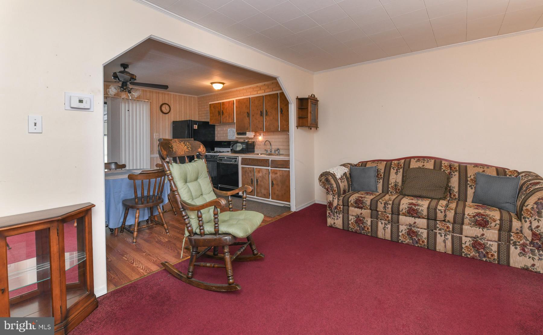 592 COLLEGE BOULEVARD