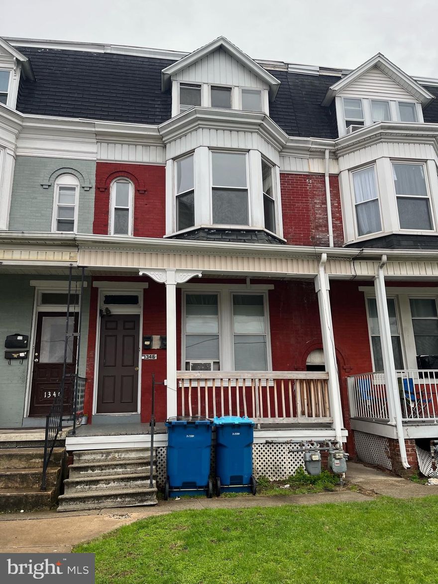 For rent in West York is a 2 bedroom apartment with ah flex room.  A new kitchen was installed, with a new refrigerator and all new cabinets, a new toilet, bathroom floors, and it has been freshly painted. Rent is $1,000 a month with a $75 a month fee for water and sewer. A security deposit with a $1,000 is due at signedTenants are responsible for electric, natural gas, and trash. No smoking and no pets.