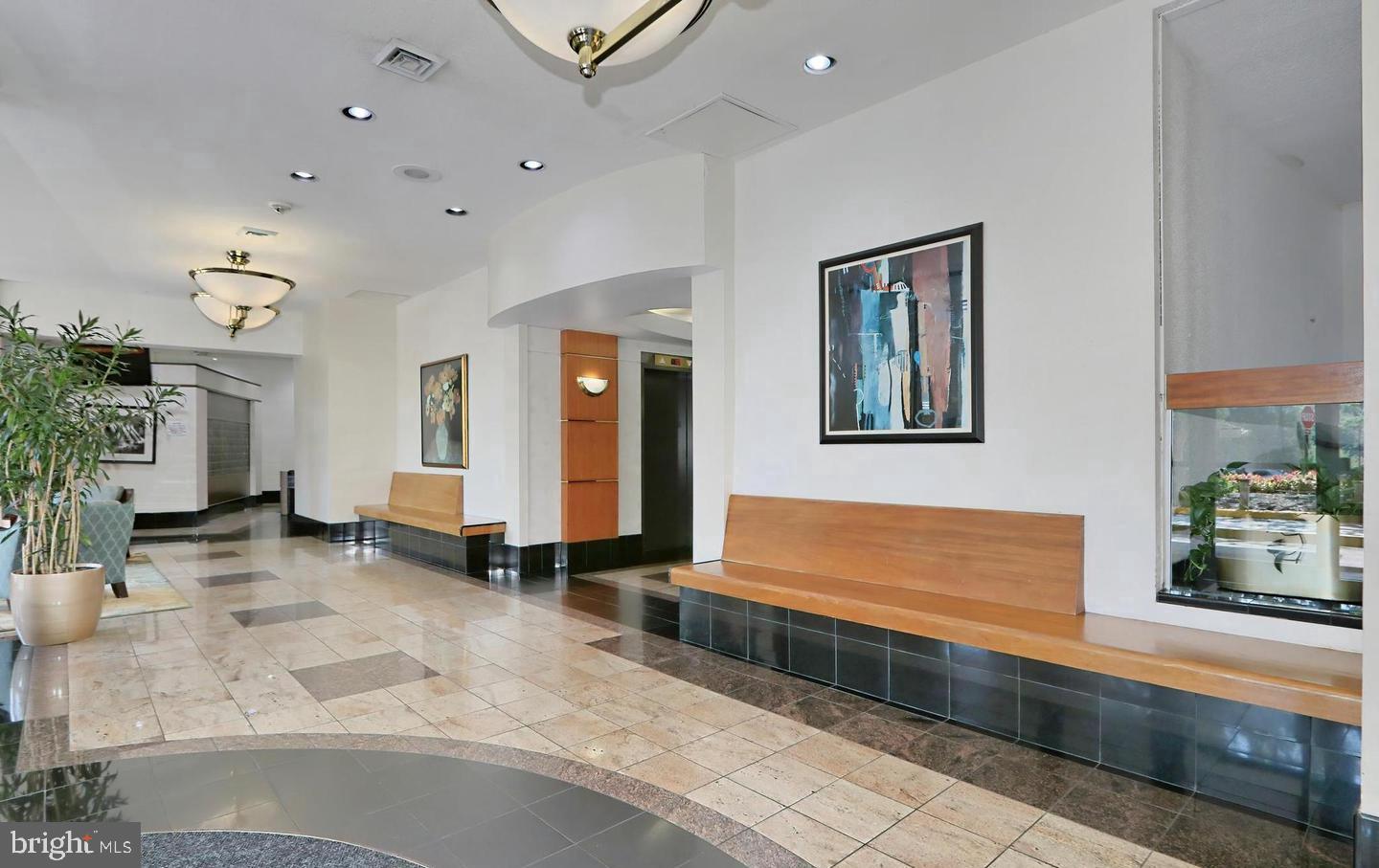 WATERGATE AT LANDMARK - Residential Lease