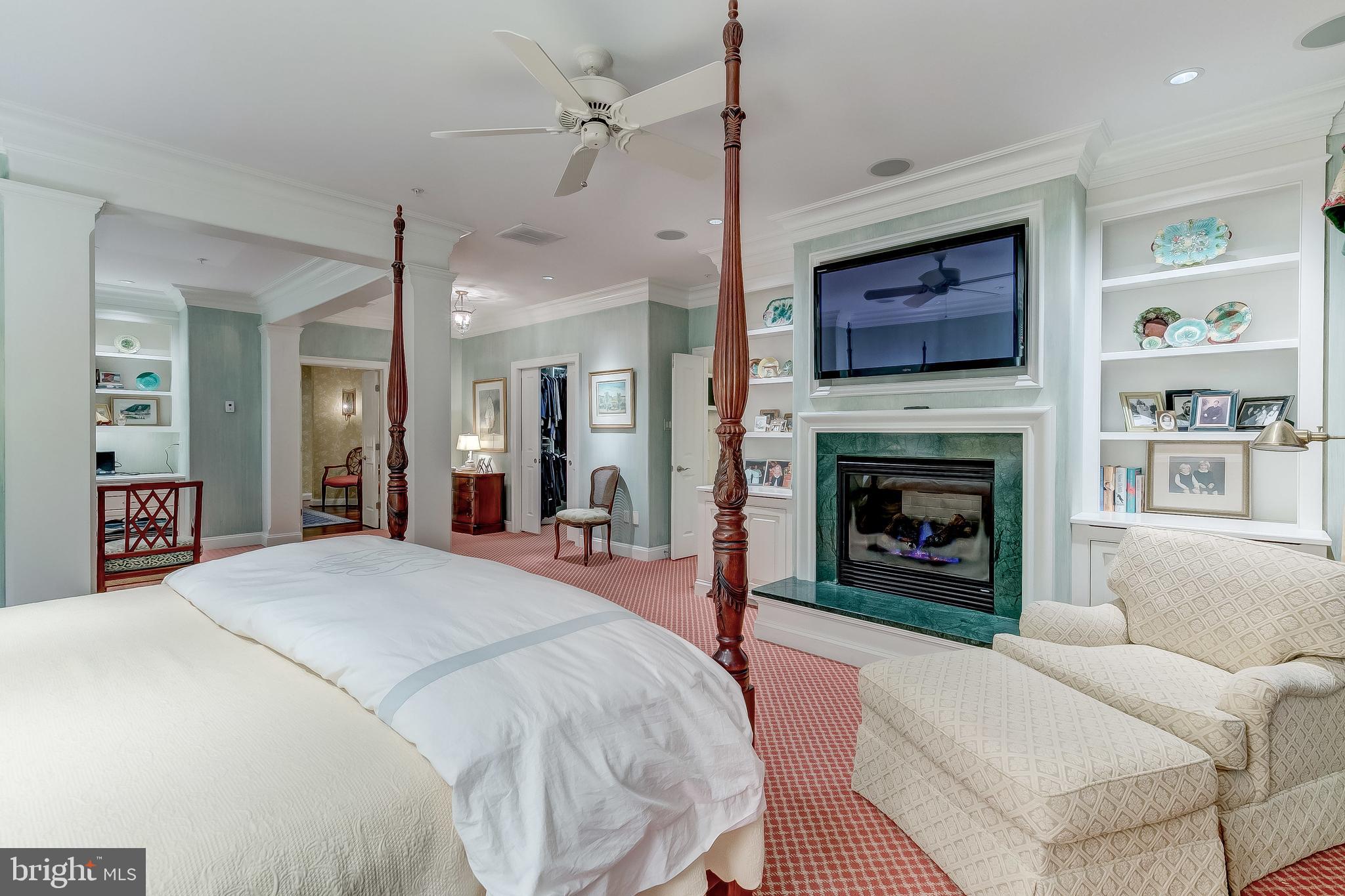 CLOISTERS AT CHARLES III - Residential