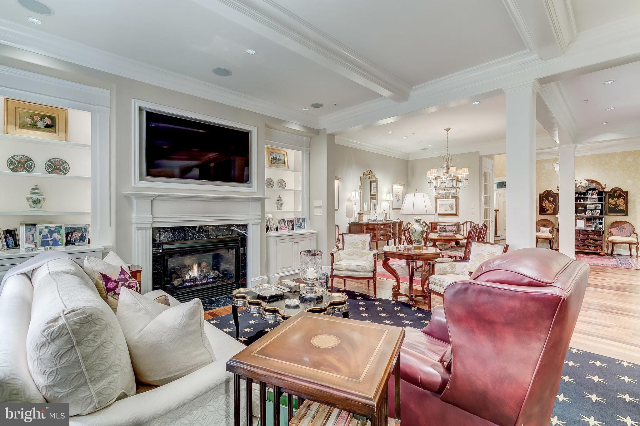 CLOISTERS AT CHARLES III - Residential