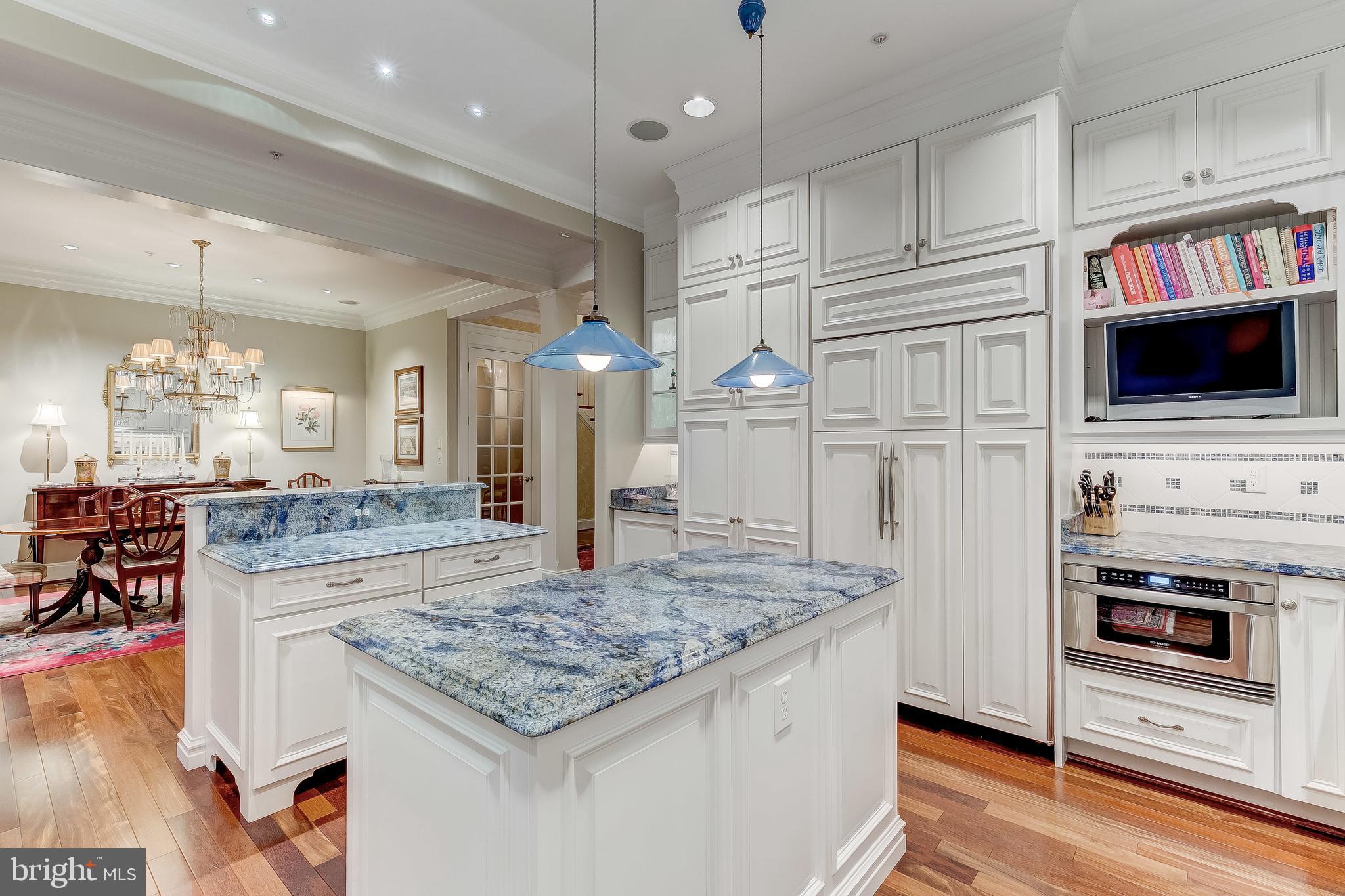 CLOISTERS AT CHARLES III - Residential