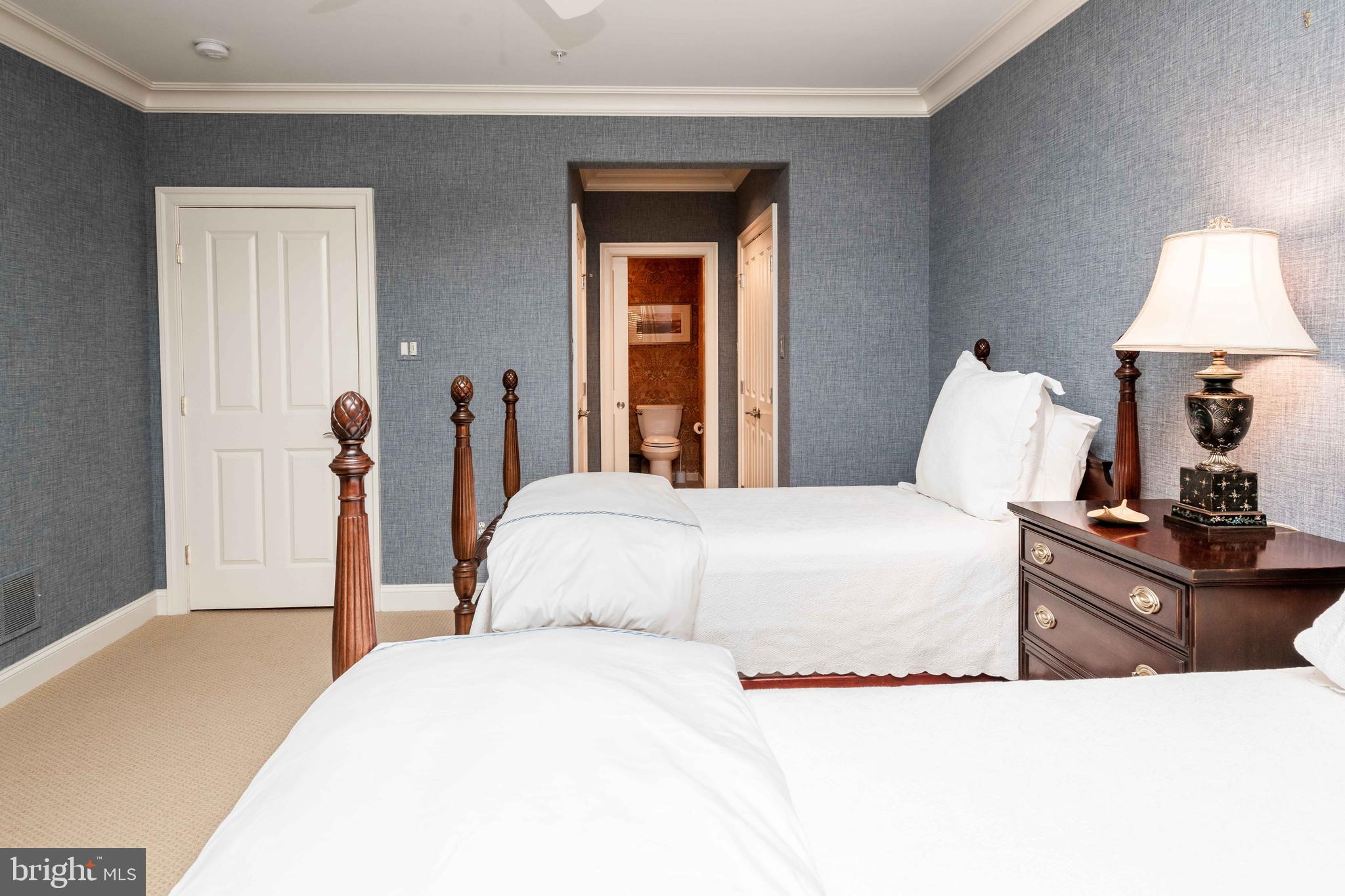 CLOISTERS AT CHARLES III - Residential