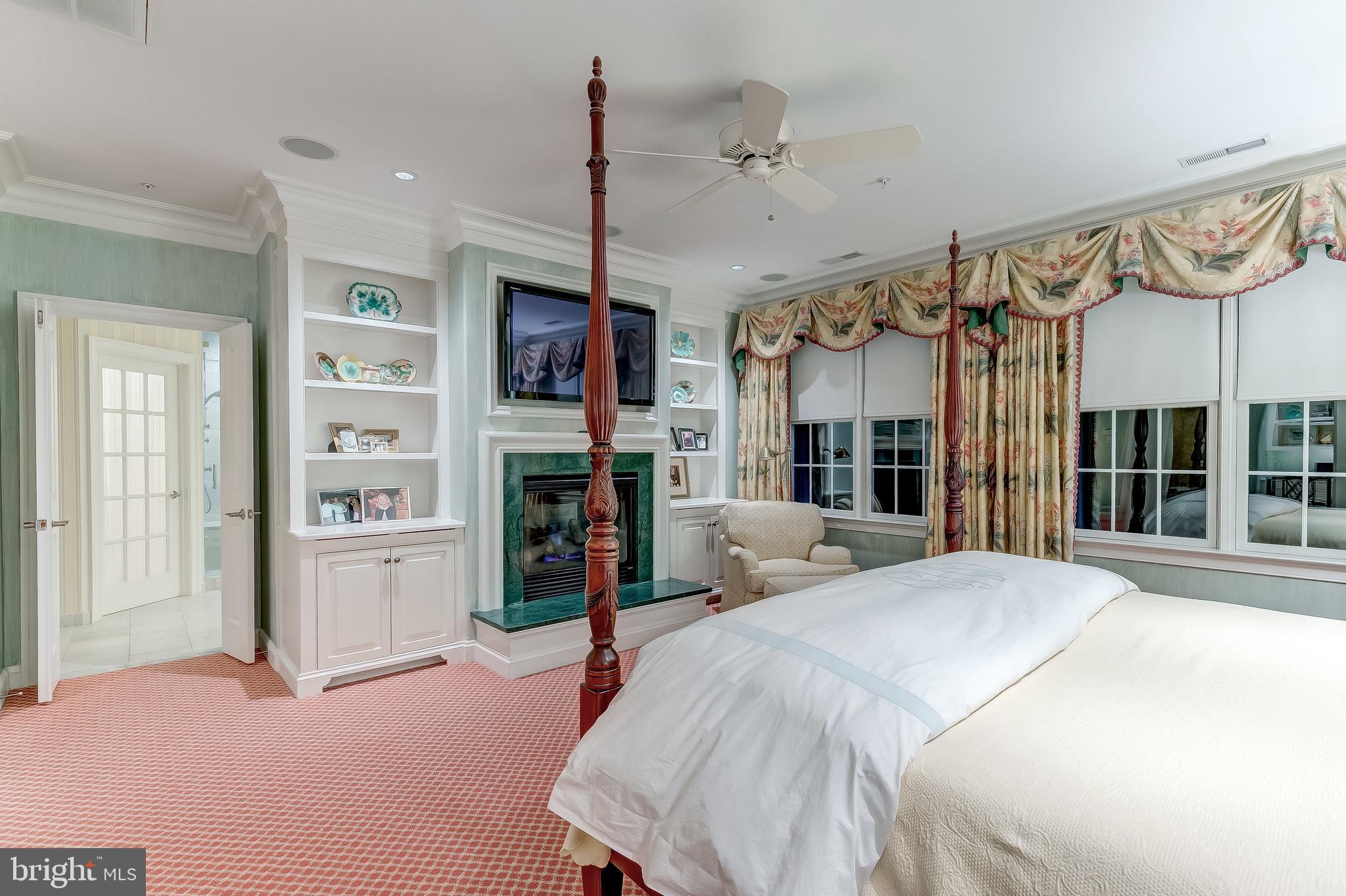 CLOISTERS AT CHARLES III - Residential