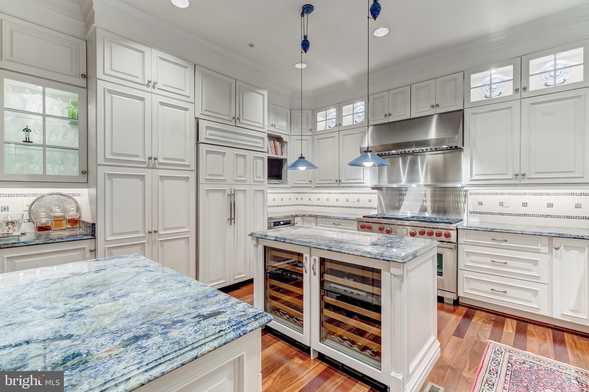 CLOISTERS AT CHARLES III - Residential