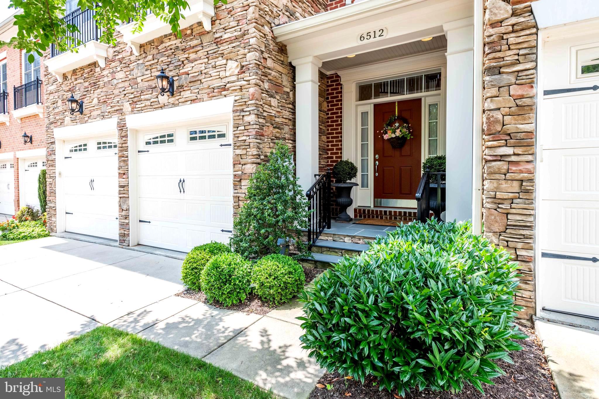 CLOISTERS AT CHARLES III - Residential