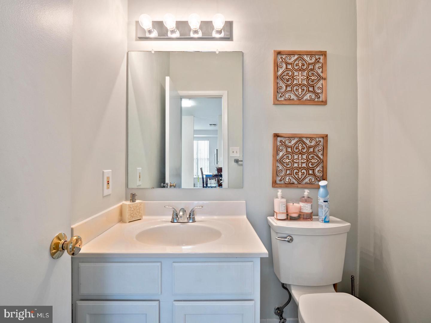 ASHBURN VILLAGE - Residential Lease