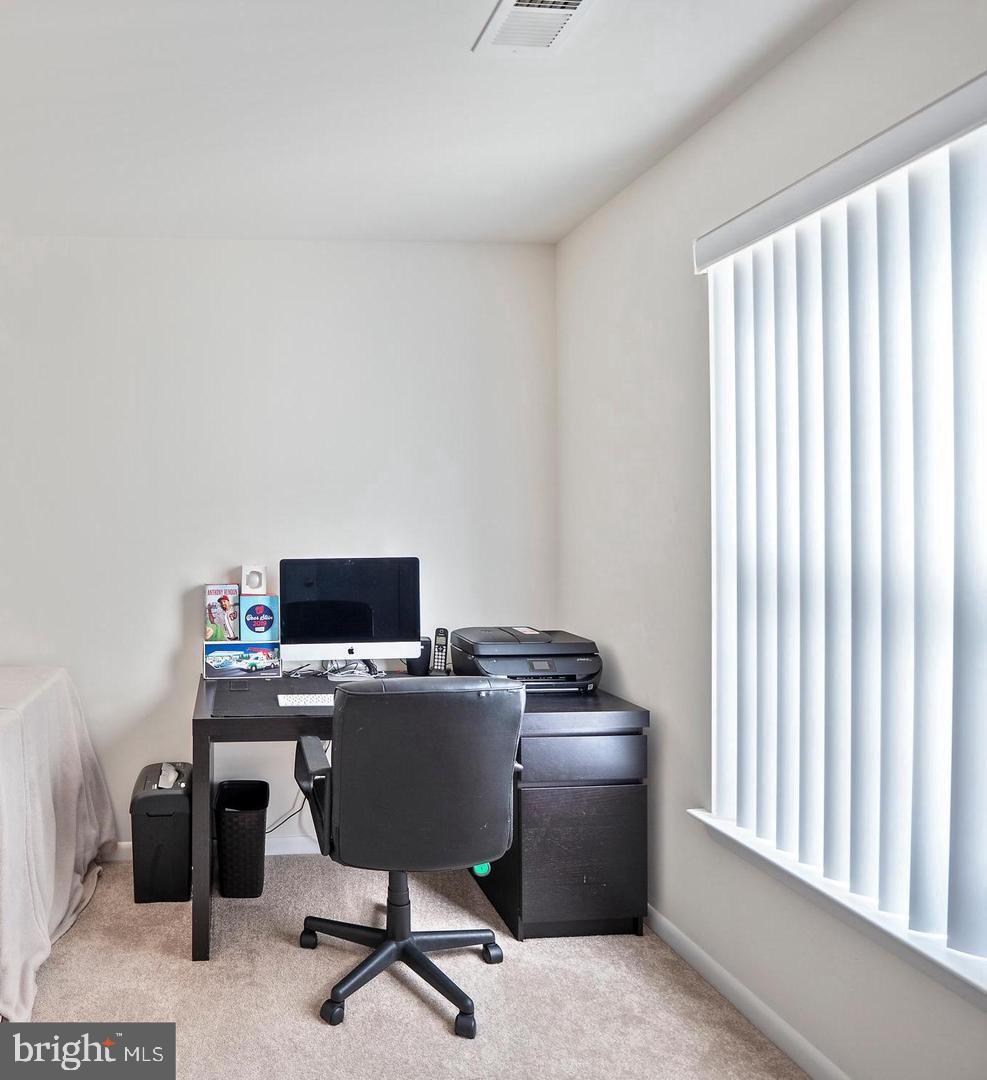 ASHBURN VILLAGE - Residential Lease