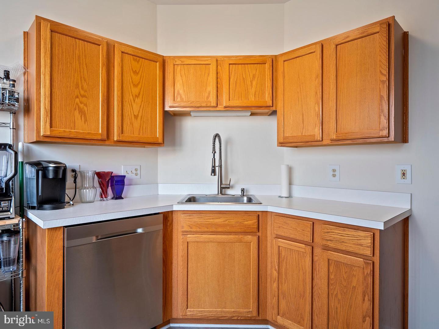 ASHBURN VILLAGE - Residential Lease